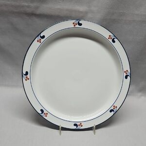 New Dansk Bistro Aalborg Dinner Plate Style 07301 AB Red Berries